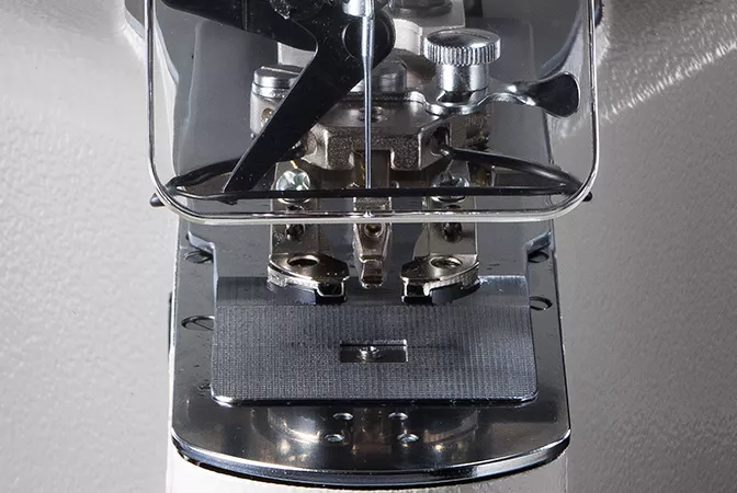 Môi trường may thoải mái với tiếng ồn thấp và độ rung thấp